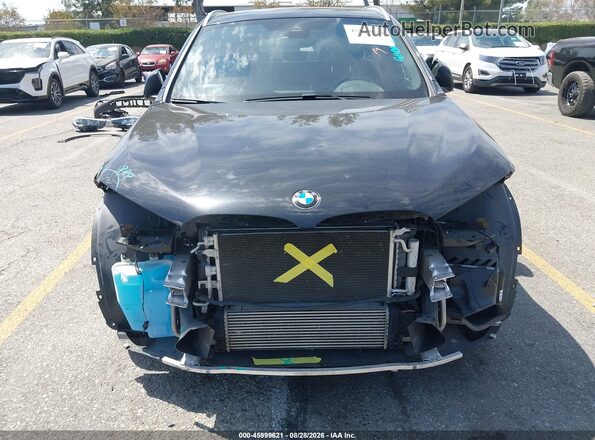 WBXJG7C03M5T30652 2021 BMW X1 Black Front view