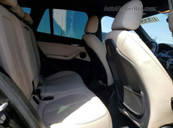 WBXJG7C04L5P50337 2020 BMW X1 Black Widok wnętrza z tyłu