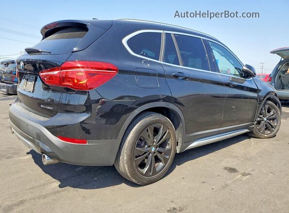 WBXJG7C04L5P50337 2020 BMW X1 Black Tył prawy