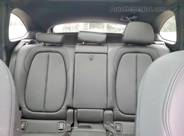 WBXJG9C03L5P89450 2020 BMW X1 White Вид задніх сидінь
