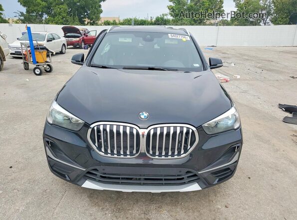 WBXJG9C04L5P23702 2020 BMW X1 Black წინა ხედი