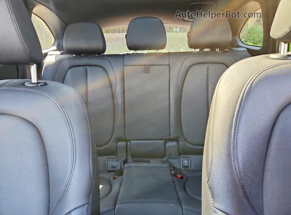 WBXJG9C05L5P84640 2020 BMW X1 Blue Հետևի նստատեղերի տեսք