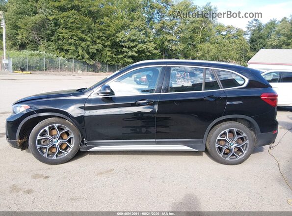 WBXJG9C05M5S28099 2021 BMW X1 Черный Панорамный вид салона 360°