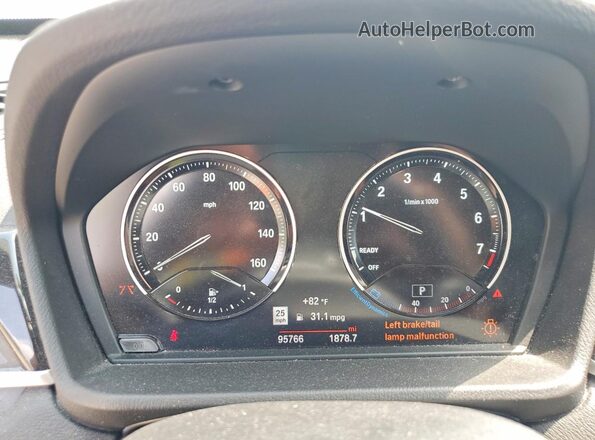 WBXJG9C07L5R23778 2020 BMW X1 Silver ხელსაწყოთა პანელის ხედი