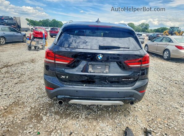 WBXJG9C09L5P41399 2020 BMW X1 Black უკანა ხედი