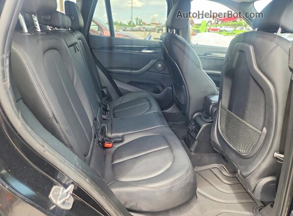 WBXJG9C09L5P41399 2020 BMW X1 Black უკანა სალონის ხედი