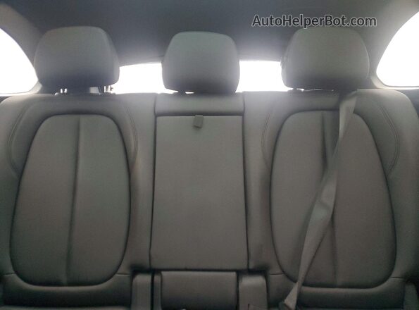 WBXJG9C09L5R45796 2020 BMW X1 Gray უკანა სავარძლების ხედი