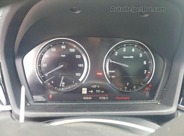 WBXJG9C09L5R45796 2020 BMW X1 Gray ხელსაწყოთა პანელის ხედი