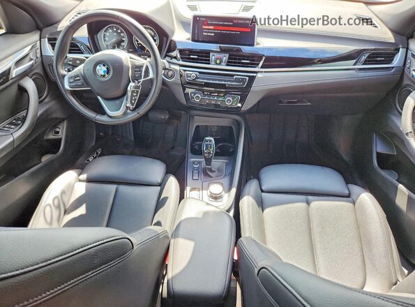 WBXYH9C05L5P15765 2020 BMW X2 Black Առջևի վահանակի տեսք