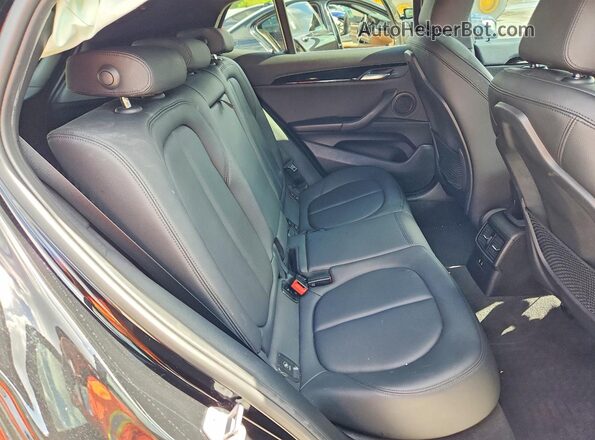 WBXYH9C05L5P15765 2020 BMW X2 Black Սալոնի հետևի տեսք