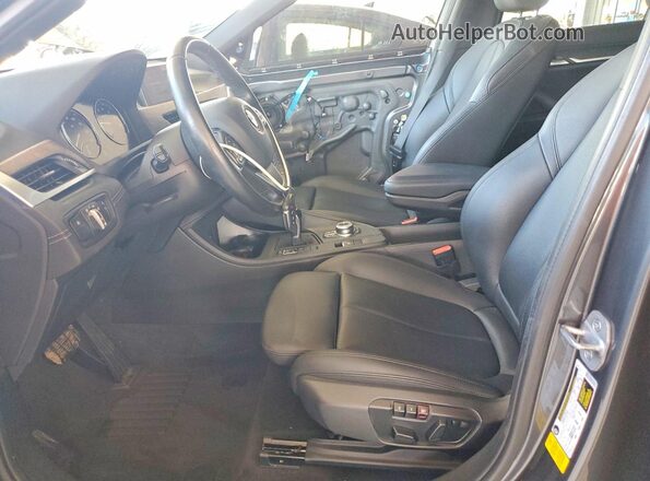 WBXYH9C09L5P34514 2020 BMW X2 Charcoal Вид салону спереду