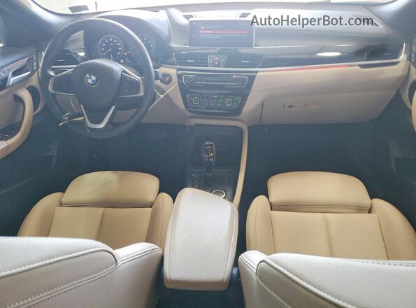 WBXYJ1C02L5P44923 2020 BMW X2 Белый Вид панели приборов