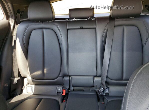 WBXYJ1C03N5U32645 2022 BMW X2 Черный Вид задних сидений