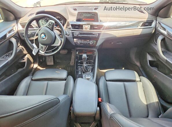 WBXYJ3C34JEB37749 2018 BMW X2 Серебряный Вид панели приборов