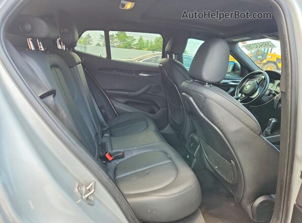 WBXYJ3C34JEB37749 2018 BMW X2 Серебряный Вид задних сидений