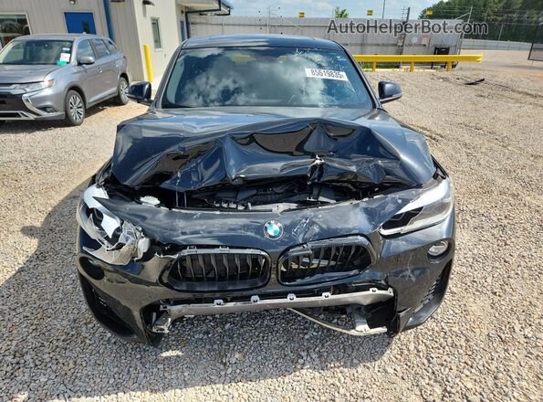 WBXYJ3C3XJEJ81817 2018 BMW X2 Black Widok z przodu