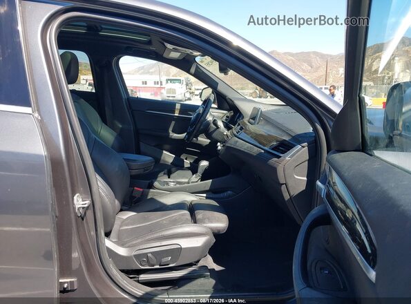 WBXYJ3C59K5N16293 2019 BMW X2 Gray Widok wnętrza z przodu