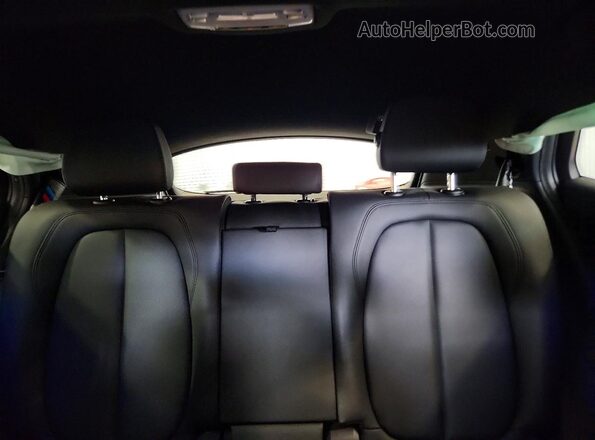 WBXYJ5C32JEF71891 2018 BMW X2 Blue Vista de los asientos traseros