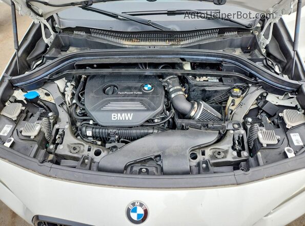 WBXYJ5C34JEF75764 2018 BMW X2 White Вид задньої частини салону