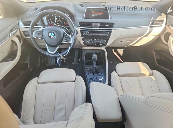 WBXYJ5C57K5N71675 2019 BMW X2 Blue Вид панелі приладів