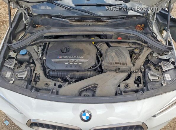 WBXYN1C59KES54929 2019 BMW X2 White Vista interior trasera