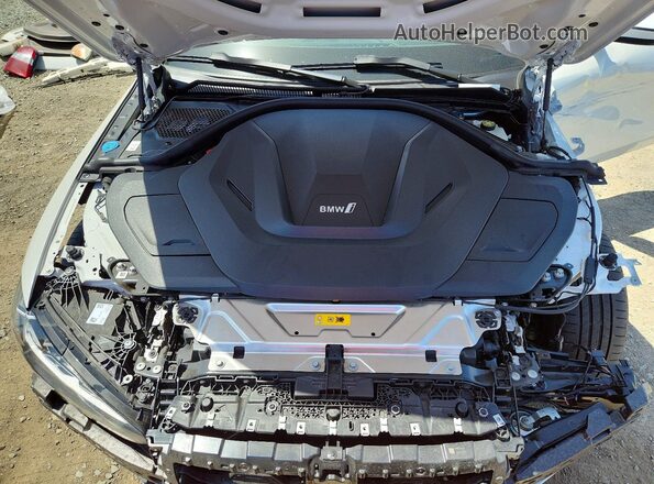 WBY23HD01SFU67497 2025 BMW I4 White Vista interior trasera