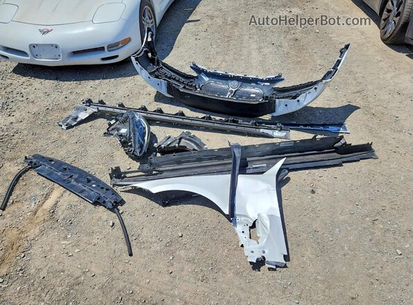 WBY23HD01SFU67497 2025 BMW I4 White Vista del compartimento del motor