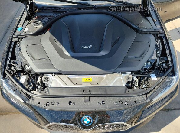 WBY23HD06SFV82547 2025 BMW I4 Black Widok wnętrza z tyłu