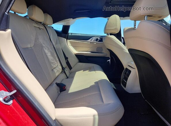 WBY23HD09SFU78084 2025 BMW I4 Red Հետևի նստատեղերի տեսք