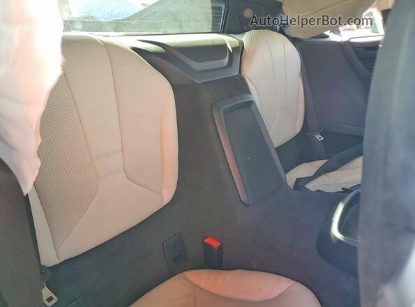 WBY2Z2C57GV675647 2016 BMW I8 White Rear seats view