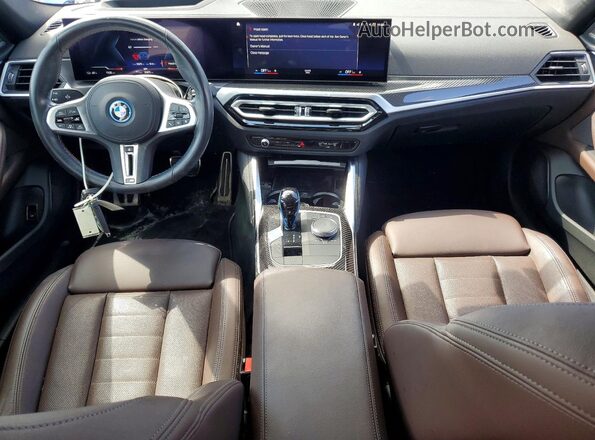 WBY33AW03PFN82845 2023 BMW I4 Blue Առջևի վահանակի տեսք