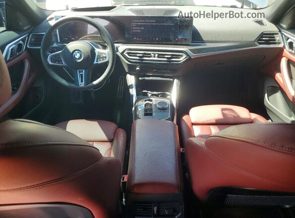 WBY33AW08RFT27630 2024 BMW I4 Silver Вид панелі приладів