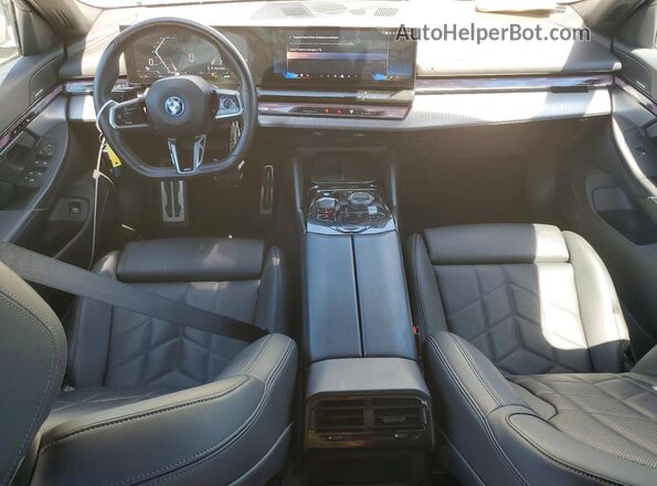 WBY33FK08RCS93211 2024 BMW OTHER White Dashboard view