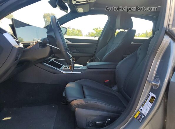 WBY43AW04RFS55409 2024 BMW I4 Gray Вид салону спереду