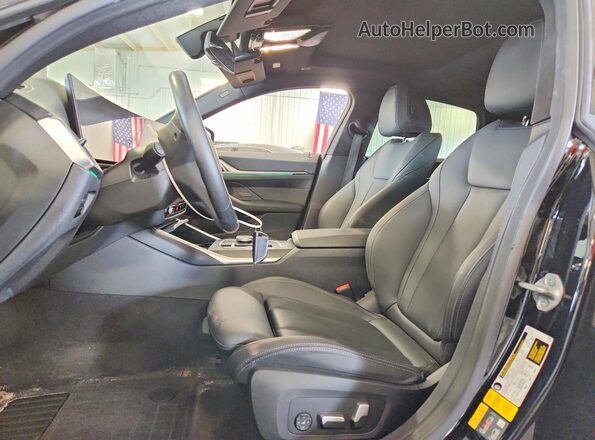 WBY43AW07PFR20929 2023 BMW I4 Black წინა სალონის ხედი