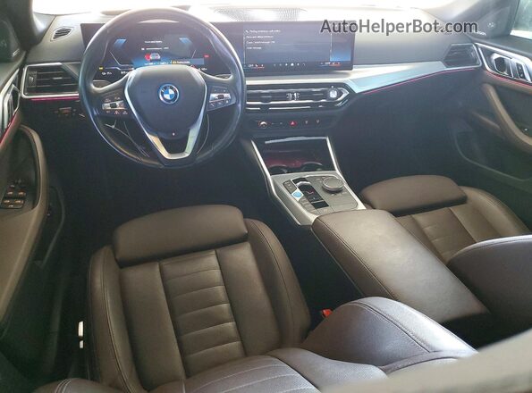 WBY43AW0XRFR69982 2024 BMW I4 Silver Вид панелі приладів