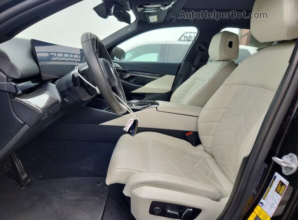WBY43FK03RCP43433 2024 BMW OTHER Black Вид салону спереду