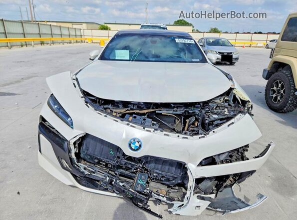 WBY53EJ07PCL81006 2023 BMW OTHER White Vista frontal