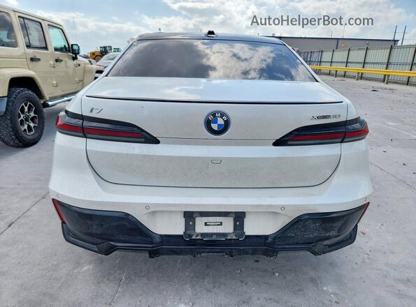 WBY53EJ07PCL81006 2023 BMW OTHER White Vista trasera