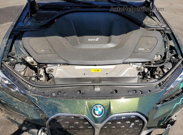 WBY73AW01RFR57345 2024 BMW I4 Green Widok wnętrza z tyłu
