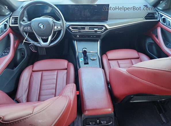 WBY73AW02NFM89328 2022 BMW I4 White Вид панелі приладів
