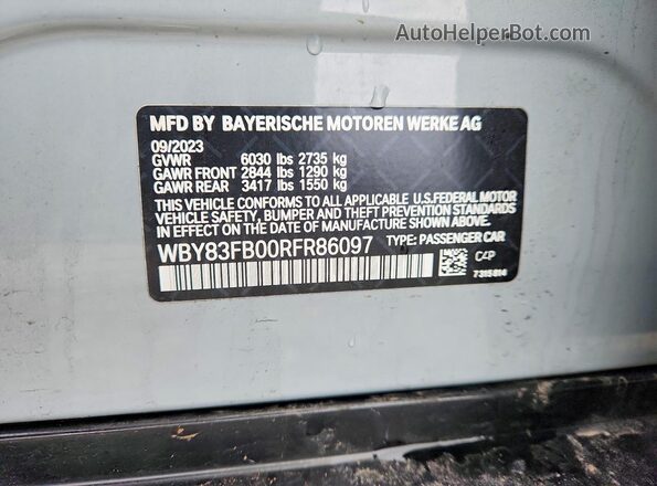 WBY83FB00RFR86097 2024 BMW I4 Gray Vista del compartimento del motor