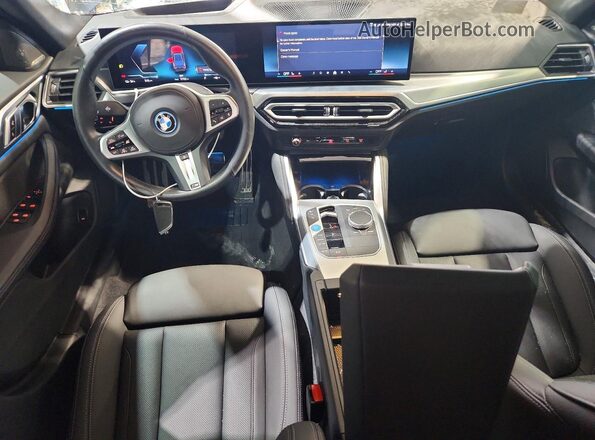 WBY83FB00RFS71577 2024 BMW I4 Black Вид панелі приладів
