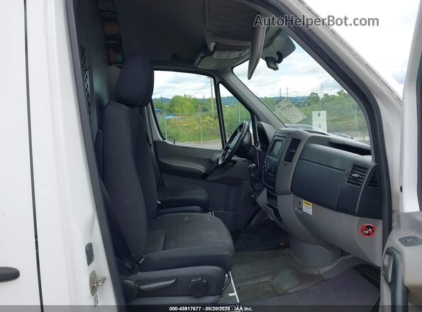 WD3PE8DD1GP181200 2016 MERCEDES-BENZ SPRINTER Белый Вид салона спереди