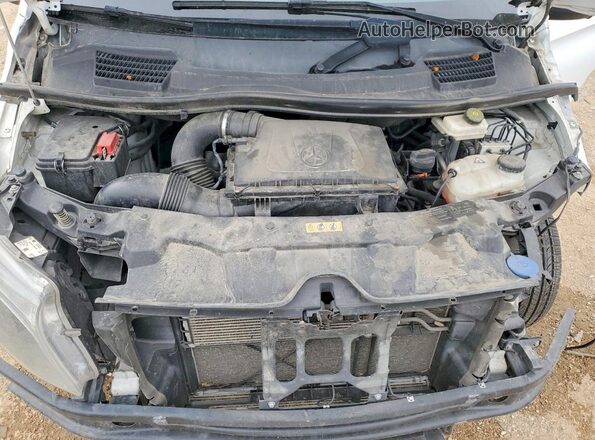 WD3PG2EA0G3125672 2016 MERCEDES-BENZ METRIS White Rear interior view