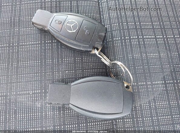WD3PG2EA2K3506982 2019 MERCEDES-BENZ METRIS Beige Vista del salpicadero