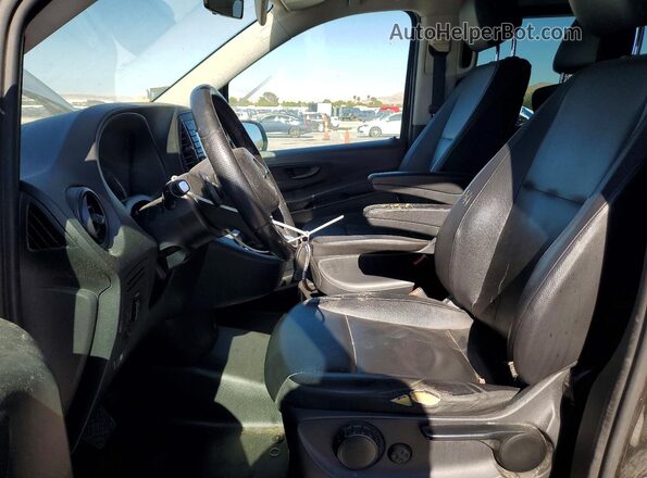 WD4PG2EE1J3466052 2018 MERCEDES-BENZ METRIS Black Front interior view