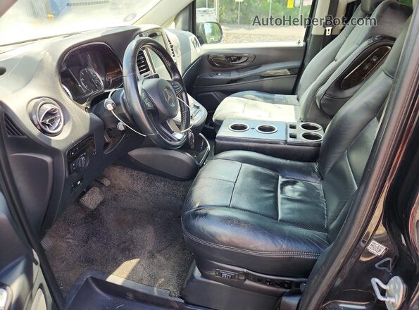 WD4PG2EE2G3126529 2016 MERCEDES-BENZ METRIS Black Вид салону спереду
