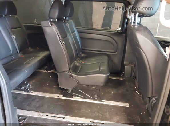 WD4PG2EE2J3450331 2018 MERCEDES-BENZ METRIS Черный Вид наклейки с VIN-кодом