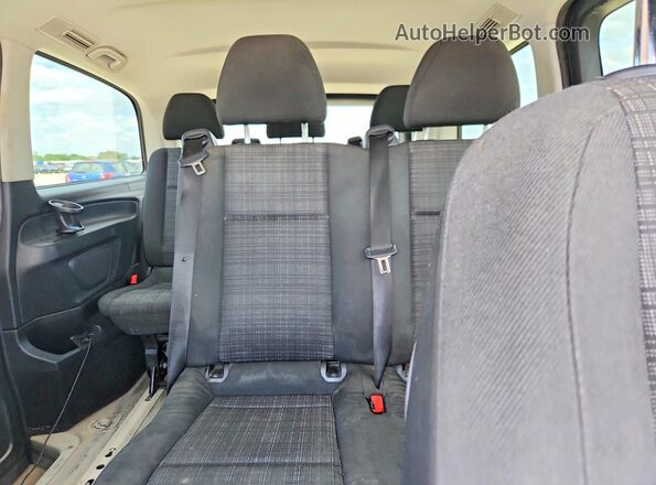 WD4PG2EE4K3585263 2019 MERCEDES-BENZ METRIS Black Вид задніх сидінь